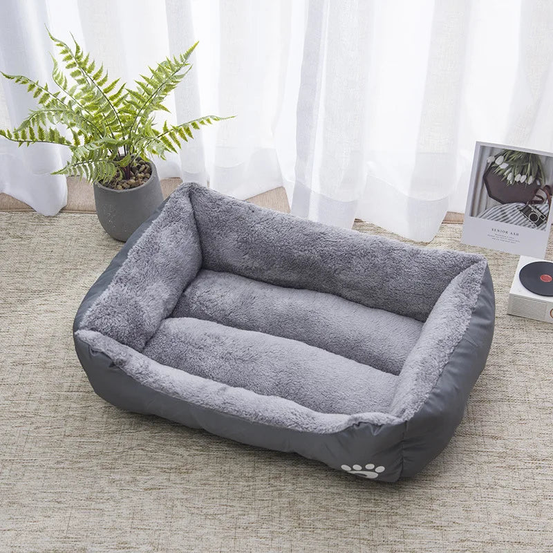 Maison d’hiver carrée pour chien & chat – Lit chaud avec tapis imperméable