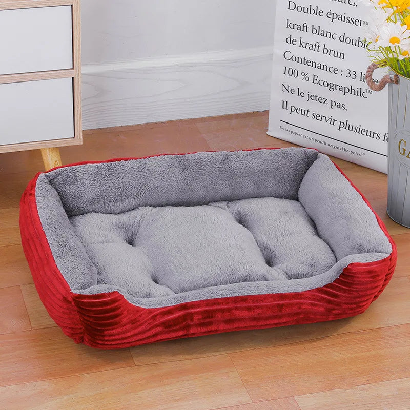 Maison d’hiver carrée pour chien & chat – Lit chaud avec tapis imperméable