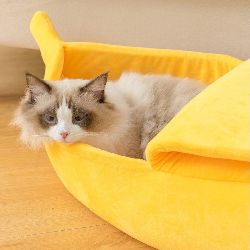 Lit banane amusant pour chat et petit chien – Couchage chaud, portable & durable