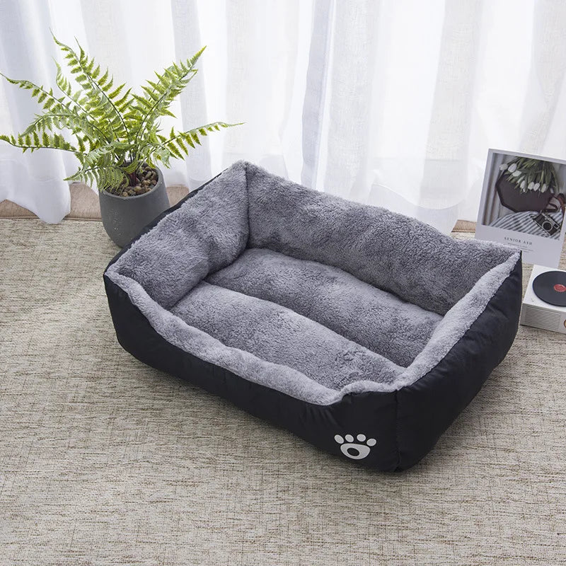 Maison d’hiver carrée pour chien & chat – Lit chaud avec tapis imperméable